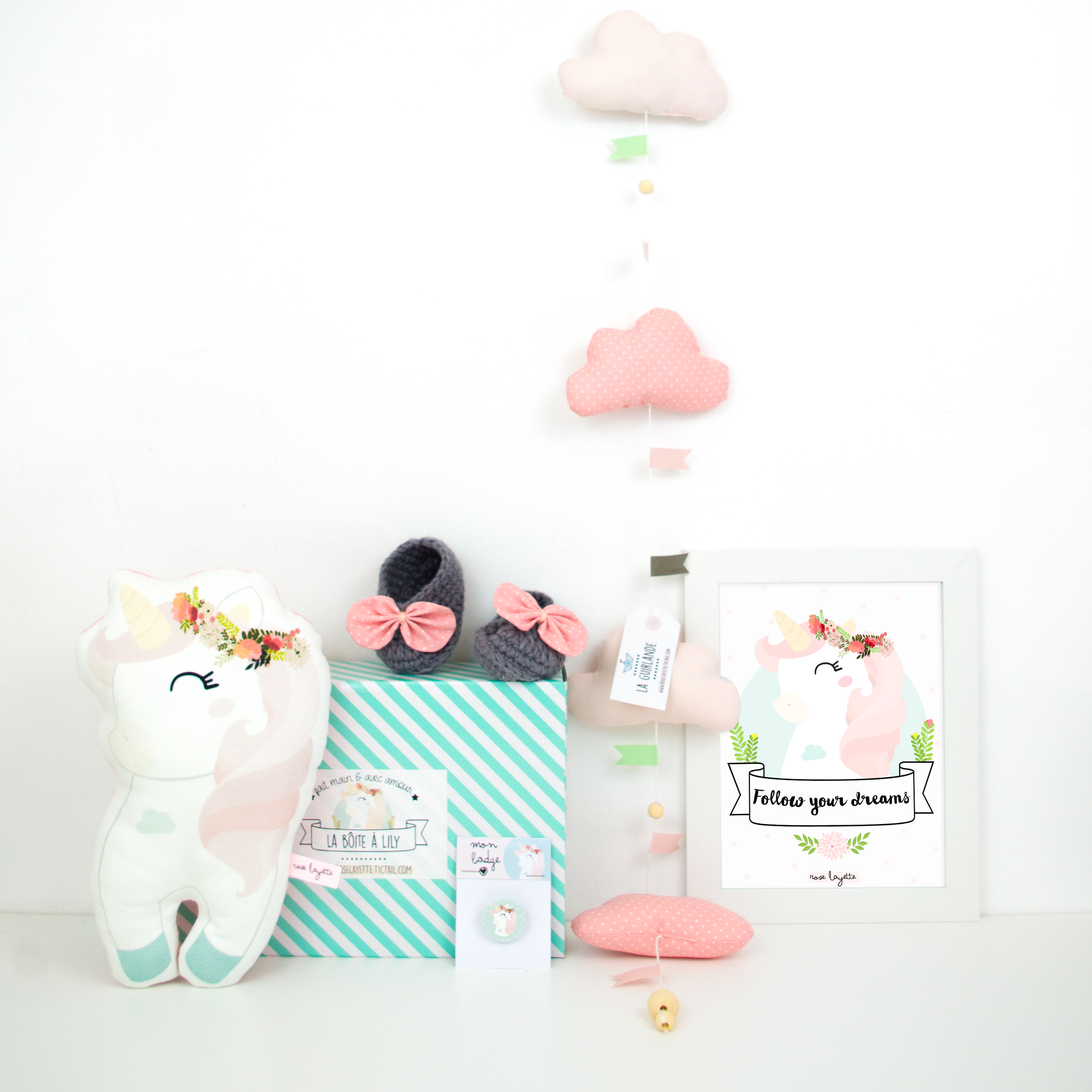 La boîte à Lily - Licorne guirlande & chaussons ou veilleuse